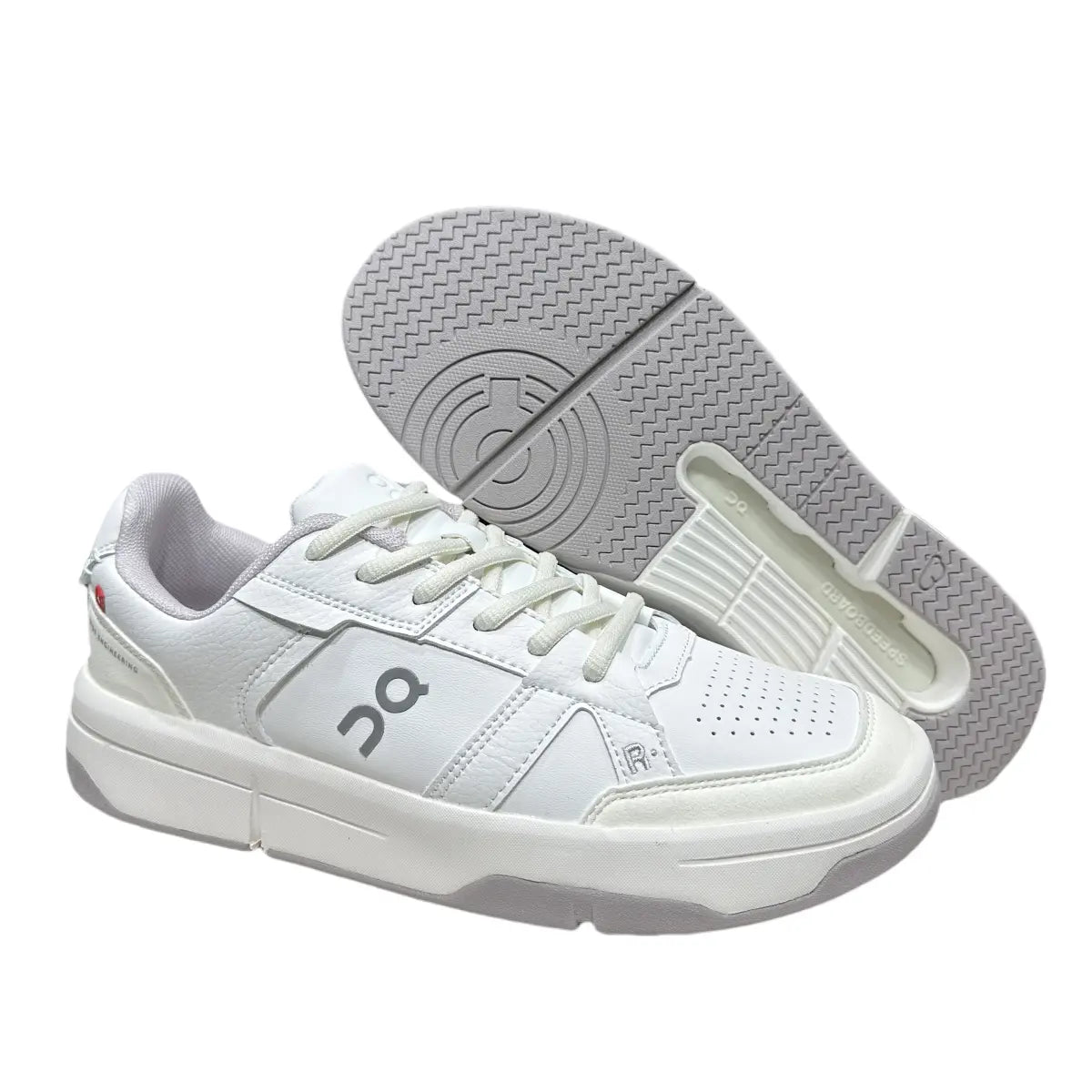 On THE ROGER Clubhouse 3 Men's White/Lilac