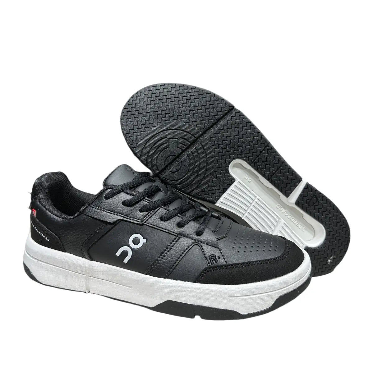 On THE ROGER Clubhouse 3 Men's Black/White